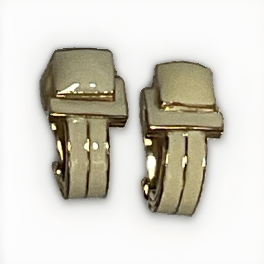Vintage Ciner Ivory Enamel Clip On Earrings 1980s Signed Classic Clean - Picture 1 of 8